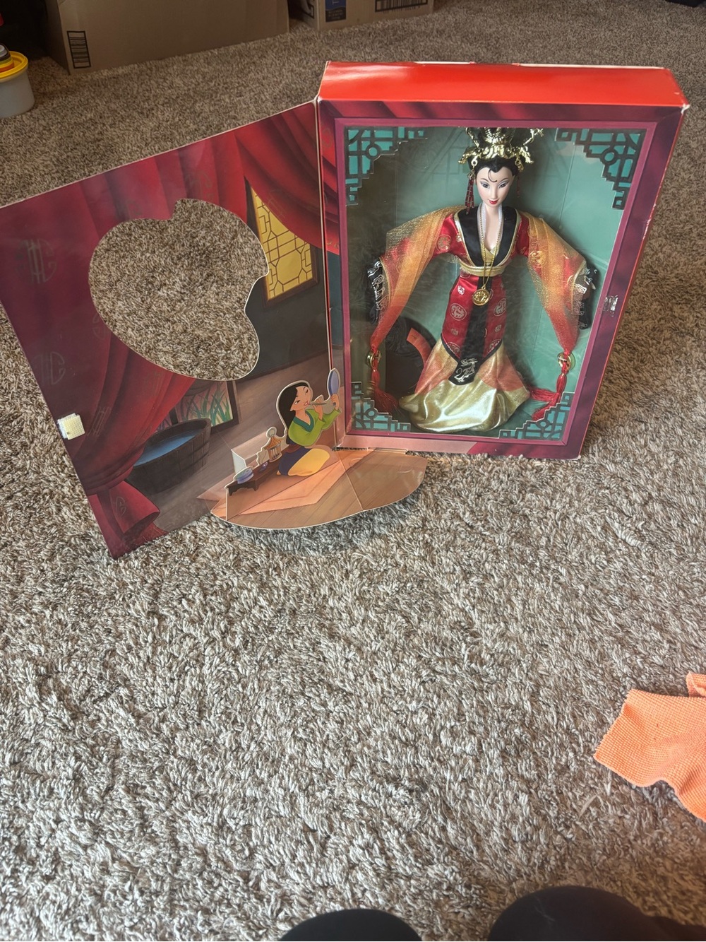 Vintage mulan Barbie - Picture 3 of 5
